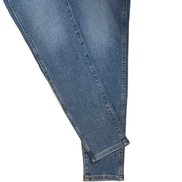 Madewell Women's Skinny Jeans in Blue - Picture 5 of 11